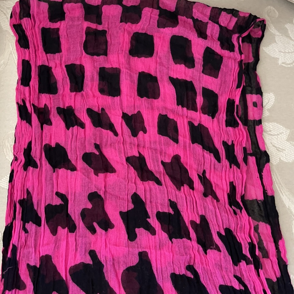 SCARF - Picture 3 of 6
